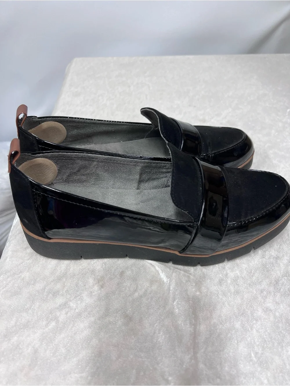 Dr. Scholl’s Black Slip-On Loafers glossy black brown trim 7.5